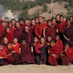 RInpoche_seated_with_everyo